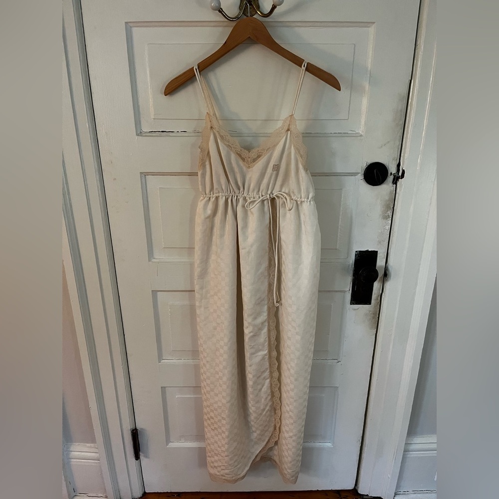 Givency 1970s nightgown